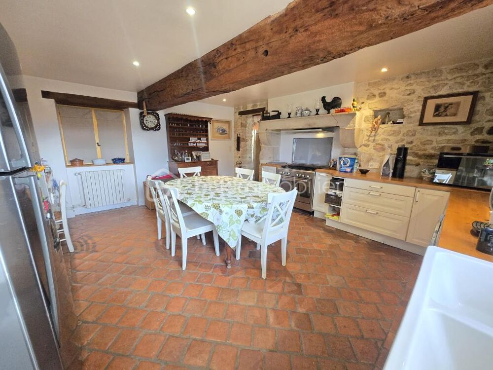 Magnifique Corps de Ferme de 188 m² à Chaulgnes
