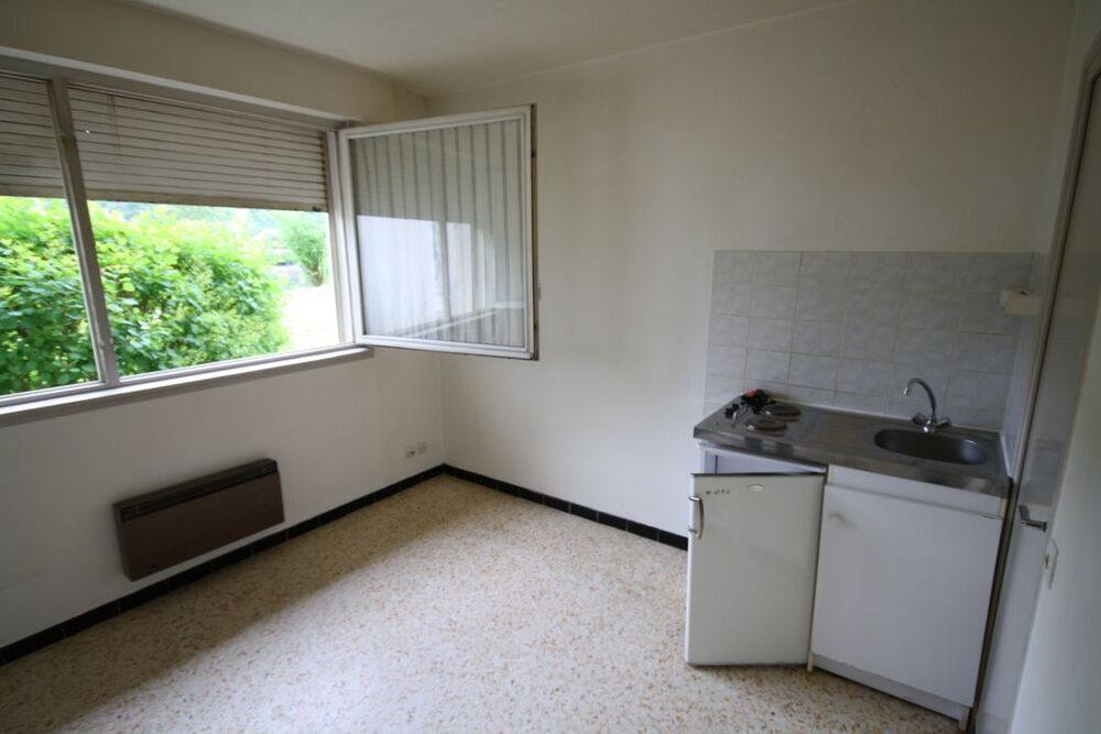 Location Appartement Studio de 20m2 à louer sur Sainte-Colombe Sainte colombe