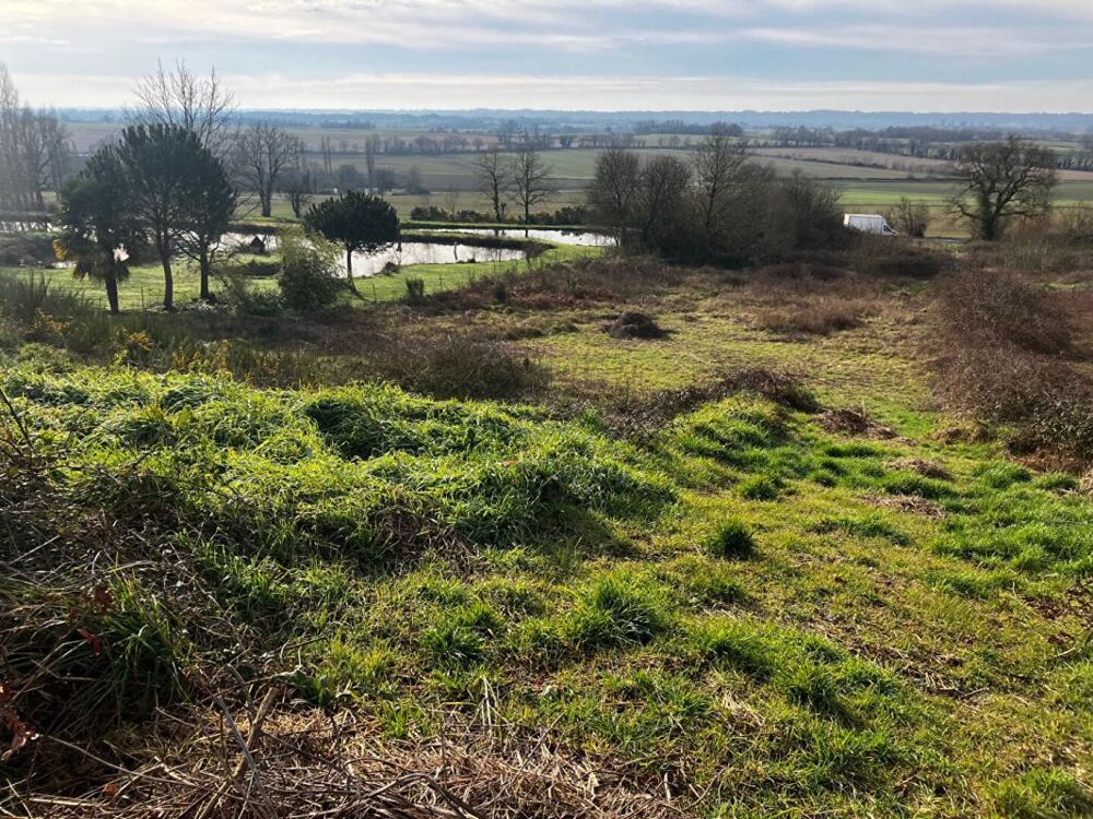 Vente Terrain Terrain constructible de 2069 m² en campagne Bazoges en pareds