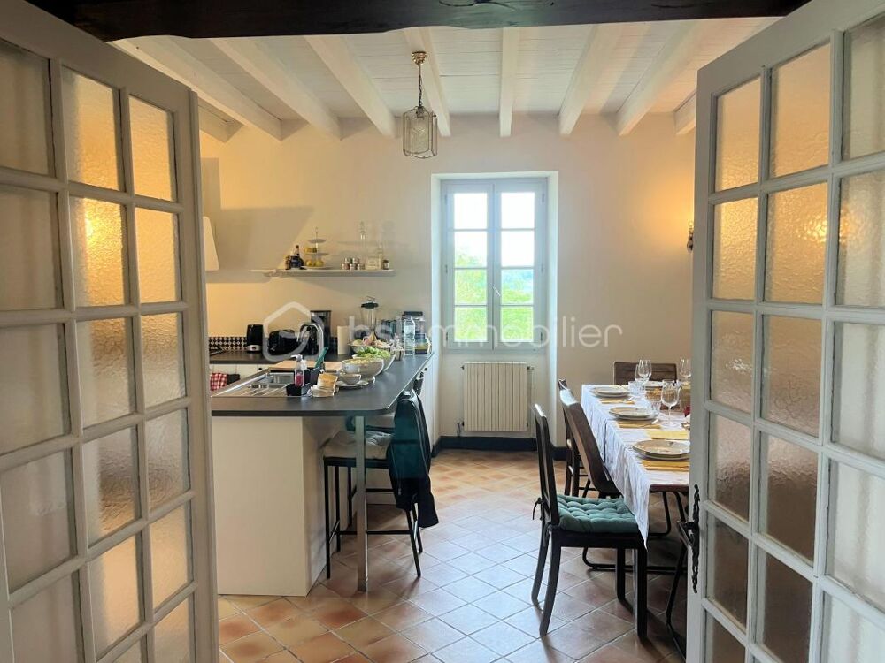 Vente Maison Propriété avec gîtes, piscine, dépendances et pigeonnier historique dans le Gers Lectoure
