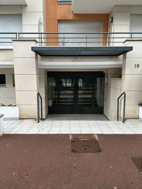   Appartement de 27m2 � louer sur Suresnes 