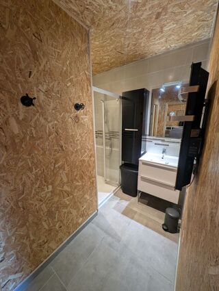  Appartement à louer 2 pièces 53 m²