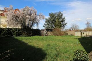  Immeuble à vendre 12 pièces 300 m²
