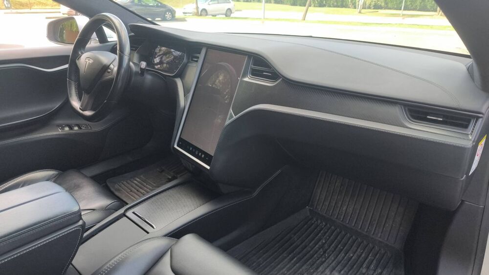 Model S 100D Dual Motor AWD 525 Grande Autonomie - Automatique Toit 2018 occasion 62910 Eperlecques