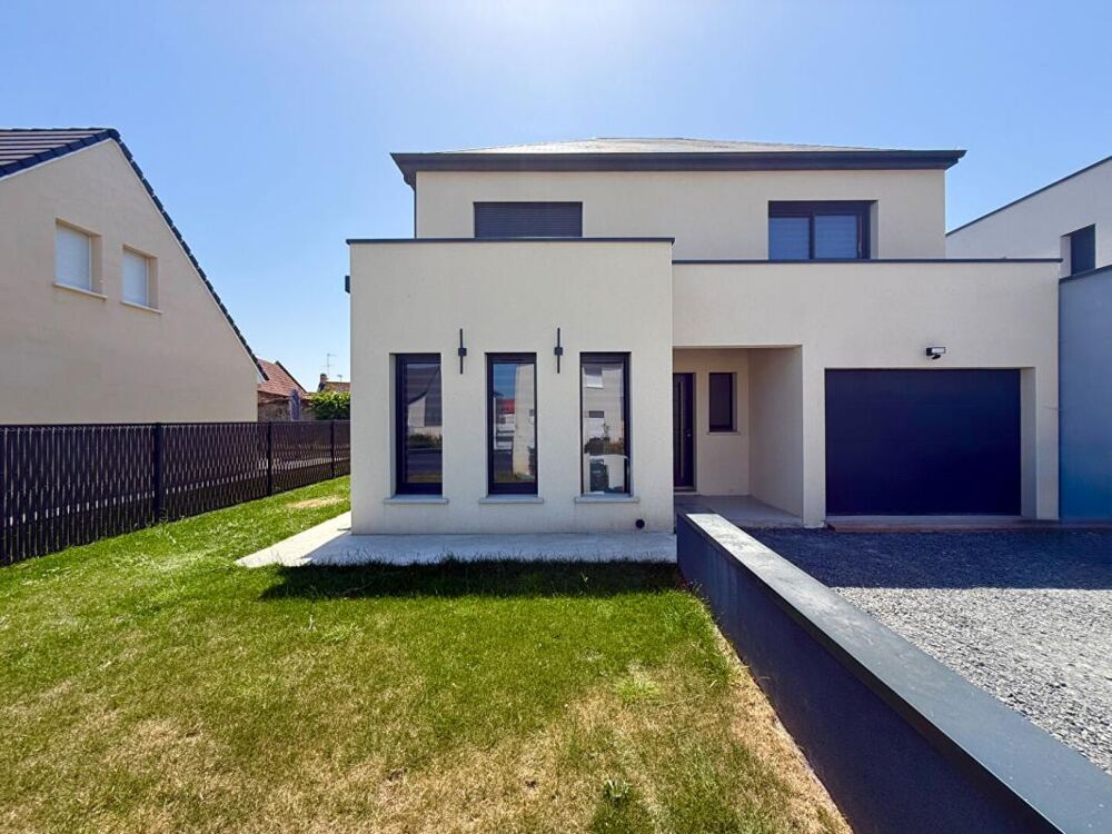 Vente Maison Maison Frenouville 7 pièces 125 m2 Frenouville