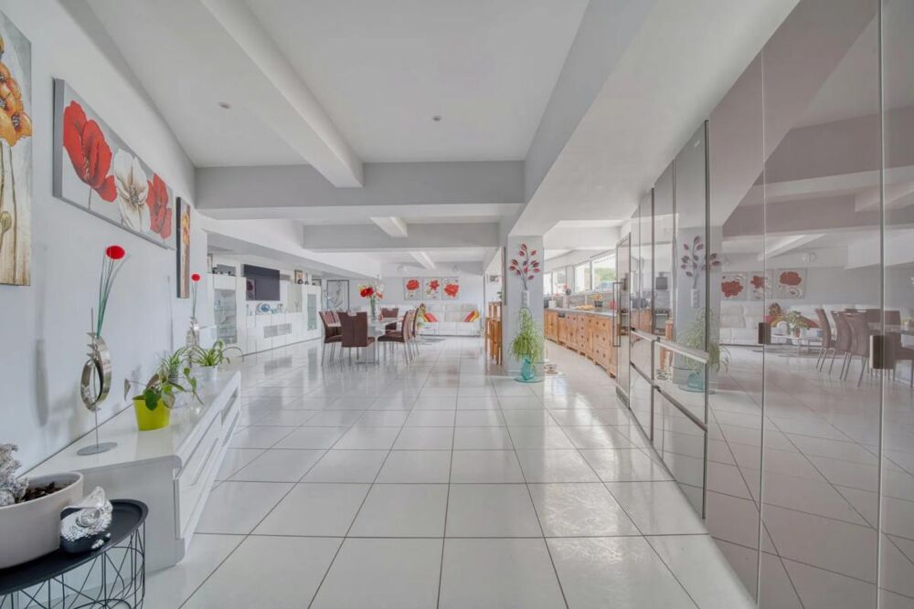 Vente Appartement Appartement souplex de 193 m² avec vue mer Royan