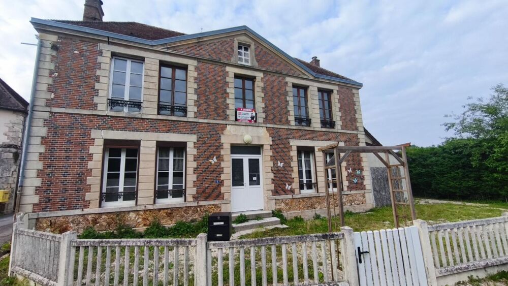 VILLAGE PROCHE SEZANNE