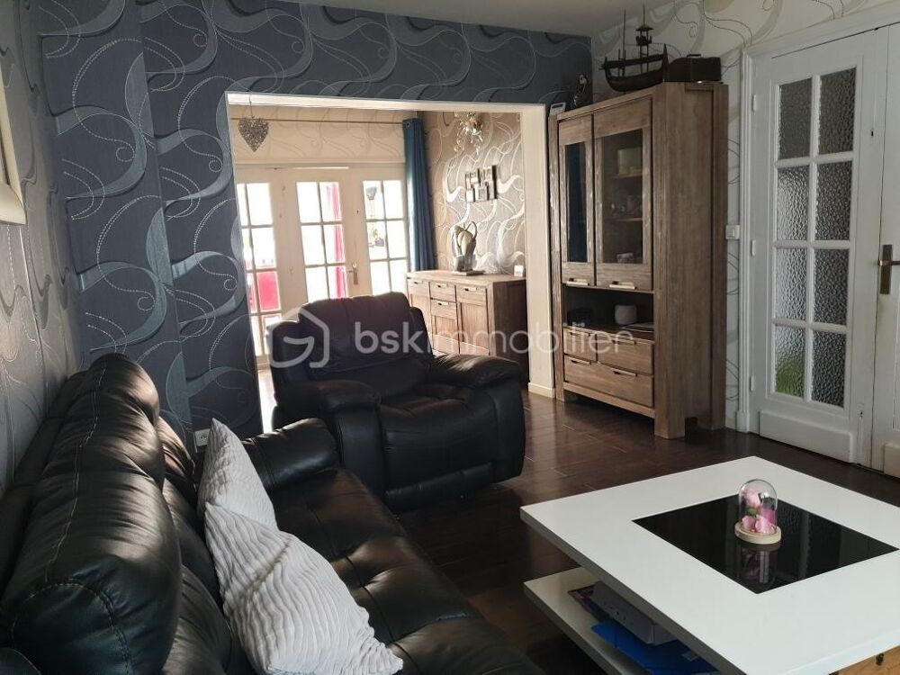 Vente Maison ? À VENDRE – Jolie maison familiale 114 m² avec grand jardin de 945 m² à Aniche Aniche