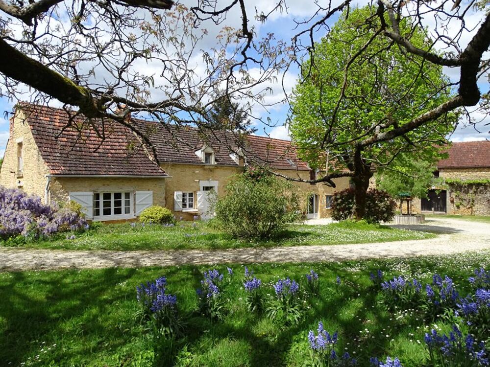 Maison Saint Genies 8 pièce(s) 275 m2
