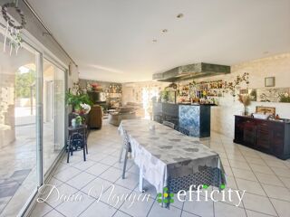  Proprit/chteau  vendre 11 pices 266 m