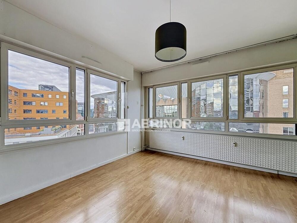 T2 45 m² ultra lumineux  5? étage avec vue dégagée  Lille Centre Gare + garage possible