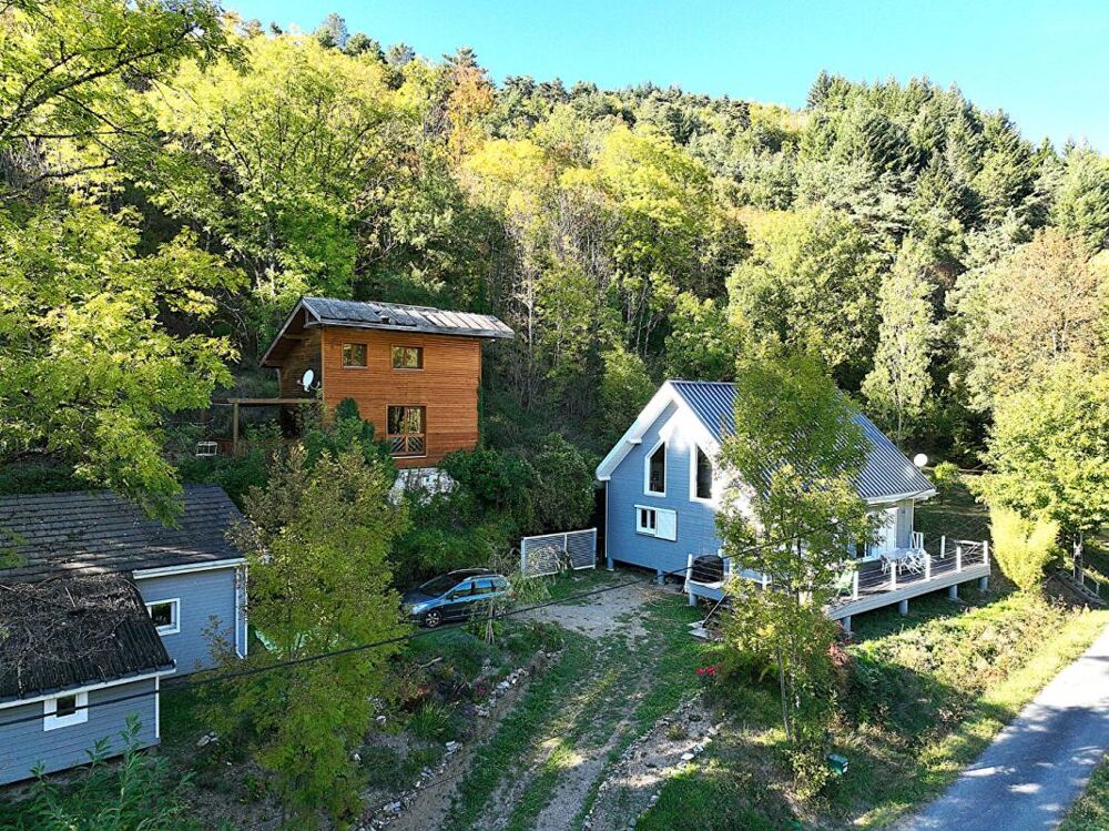 Deux villas bioclimatiques sur 6 523 m² - Calme, confort et projet locatif