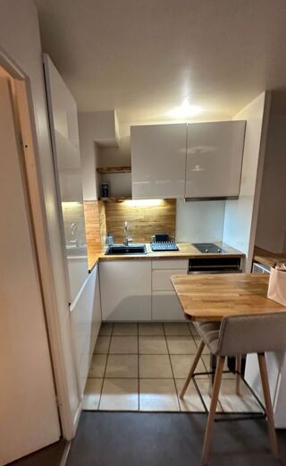  Appartement à louer 2 pièces 37 m²