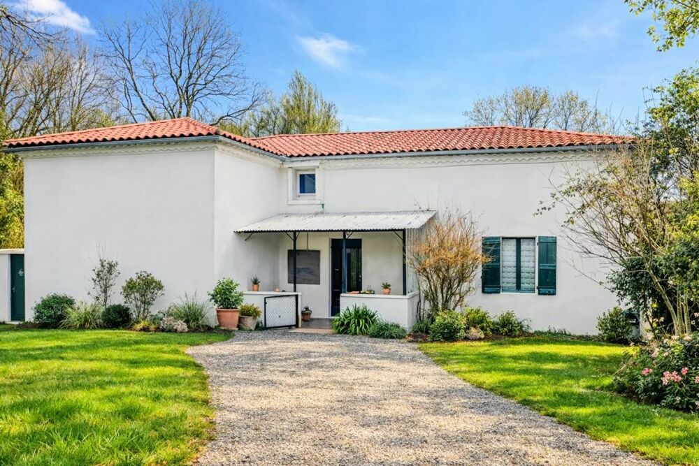 Maison 6 pièces et dépendances à Lacour