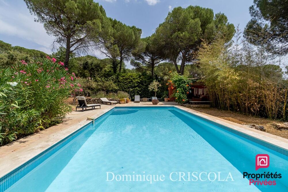 CAMPS LA SOURCE - Maison de charme avec piscine et dépendances en plein coeur de la Provence Verte