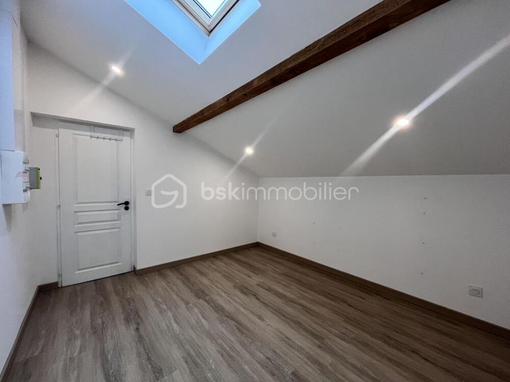 AIX-LES-BAINS Quartier Saint-Simond  T2 avec terrasse et parking privatif