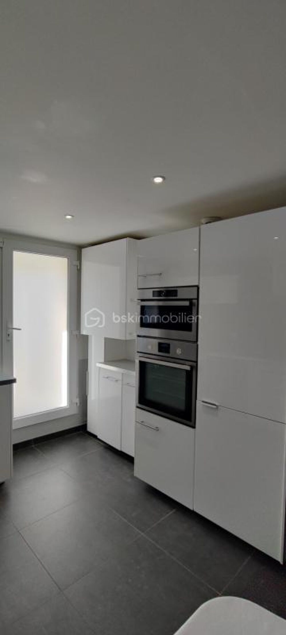 Vente Maison Maison T3 mezzanine 74 m2  tout à pied sans travaux Lambesc