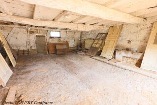  Remise / Grange à vendre 4 pièces 330 m²