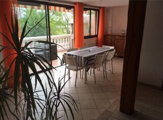  Appartement à louer 5 pièces 90 m²