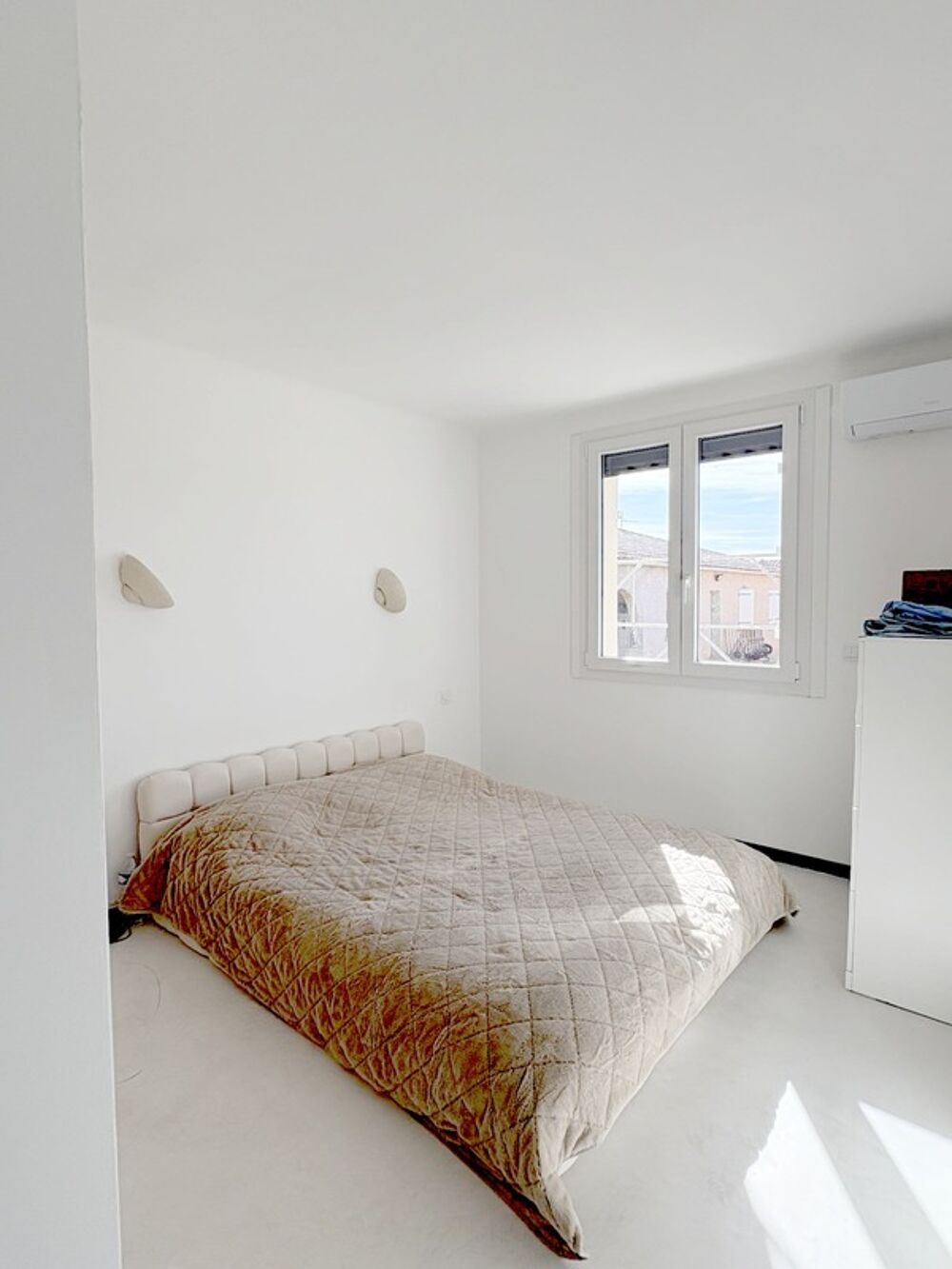 Vente Maison Maison rénovée 114 m² - Logement PMR indépendant - Garage 26 m² - DPE B Montblanc