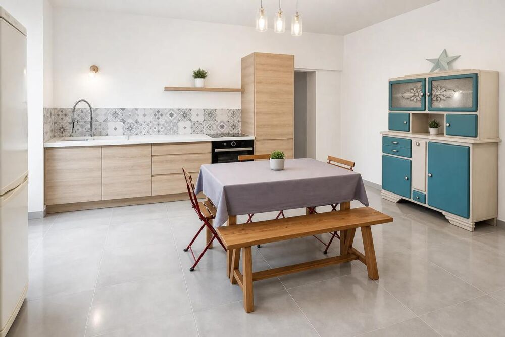 Maison 5 pièces avec dépendance et jardinet