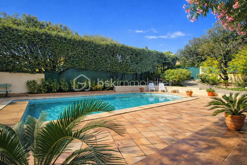 Vente Propriété/Château Maison familiale avec piscine et dépendance Saint gely du fesc