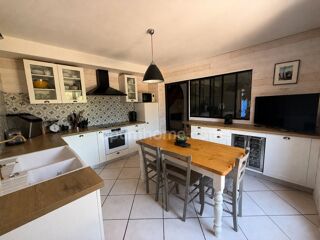  Maison à vendre 9 pièces 243 m²