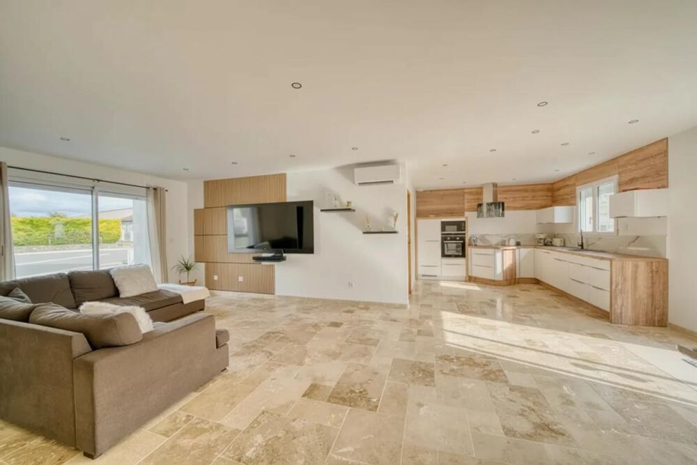 Maison 4 pièces 105 m² · à Villars en Pons · 105 m² · 240 000 €