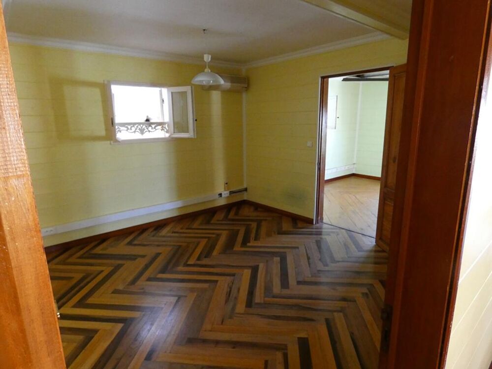 Vente Maison 97480 Saint Joseph ensemble immobilier env 280m²  sur 610m² centre ville Saint joseph
