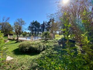  Propri�t�/ch�teau � vendre 10 pi�ces 240 m�