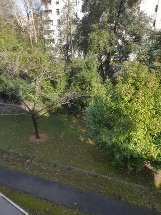  Appartement à louer 3 pièces 64 m²