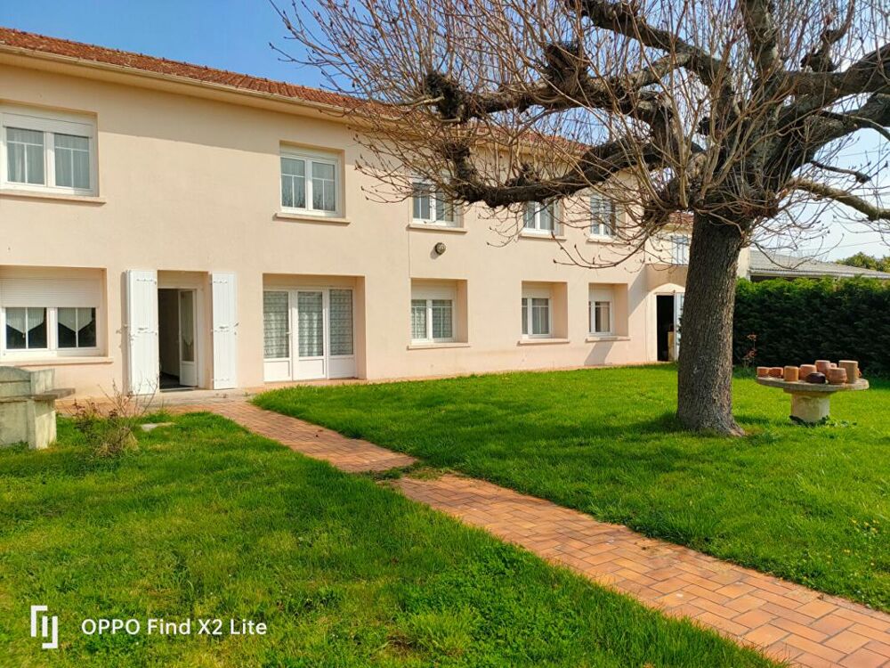 Vente Maison Maison  9 pièce(s) Puyrolland