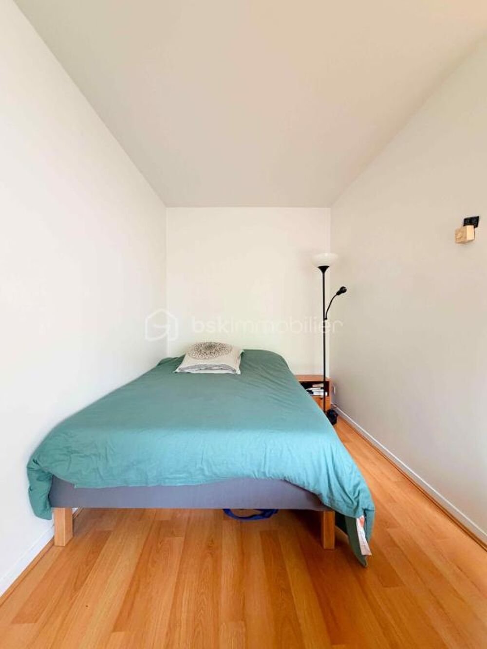 STUDIO LUMINEUX AVEC VUE DÉGAGÉE  IDÉAL INVESTISSEUR