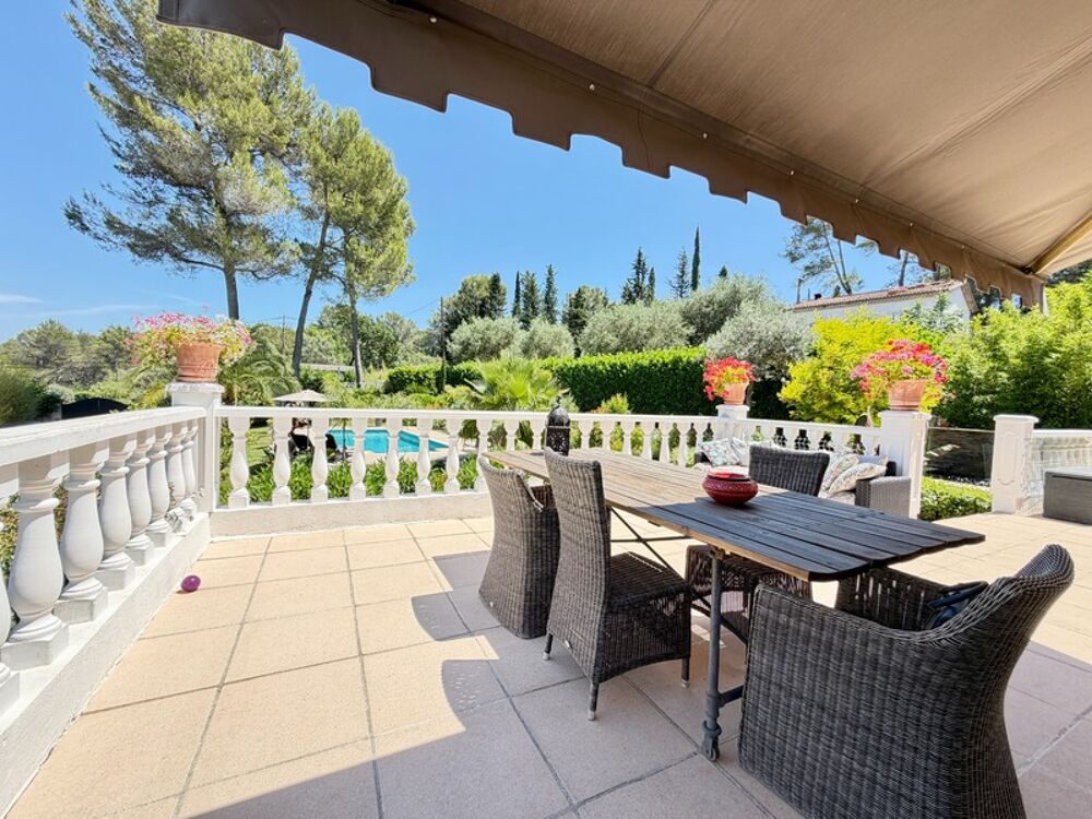 PEYMEINADE  Villa familiale avec appartement indépendant, piscine et jardin paysager