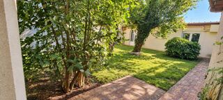  Immeuble à vendre 15 + pièces 256 m²