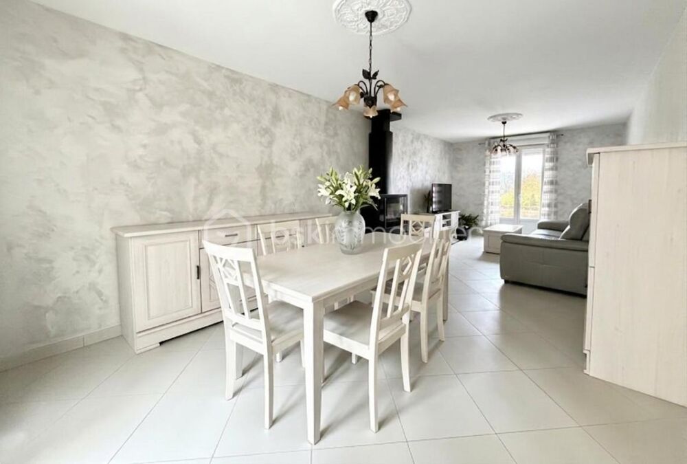 La Norville  Maison familiale 130 m² avec sous-sol total et dépendance !!