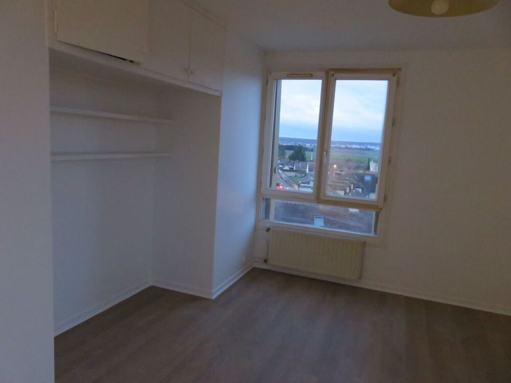 Location Appartement Appartement de 48m2 à louer sur Saint-Nom-la-Bretèche Saint nom la breteche