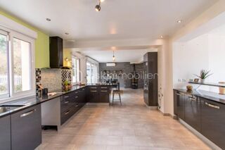  Maison à vendre 9 pièces 200 m²