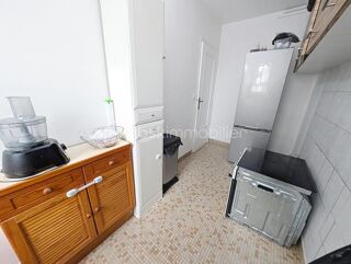 Vente Appartement SPACIEUX STUDIO AVEC BALCON CAVE ET ASCENSEUR DPE D PROCHE METRO 1 ET RER A VINCENNES Vincennes