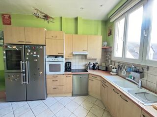  Immeuble  vendre 15 + pices 817 m La ferte sous jouarre