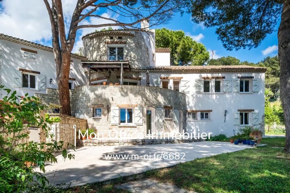 Référence : 6682-PBA - Maison 270 m2 avec sous sol, dépendance de 40 m2 + garage sur 2300 m2 de terrain