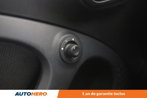 ForFour 0.9 Passion Twinamic 90 ch 2019 occasion 92130 Issy-les-Moulineaux