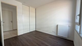  Appartement à louer 3 pièces 66 m²