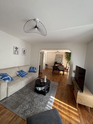 Appartement à louer 3 pièces 75 m²