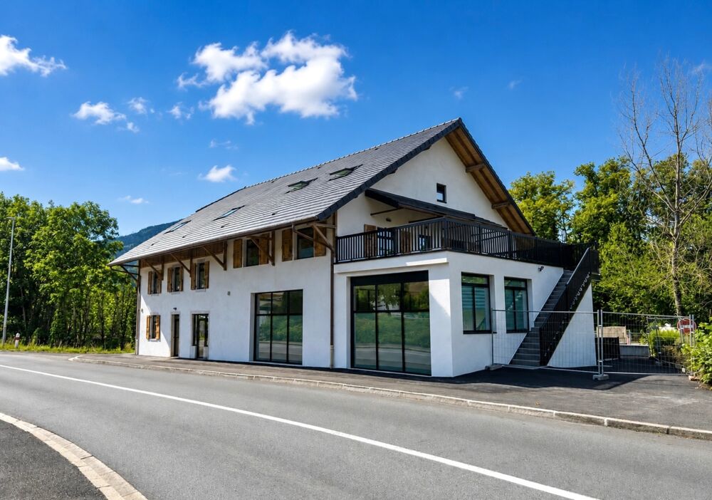 À vendre  Appartement T4 duplex traversant de charme dans une ancienne bâtisse rénovée à Viuz-en-Sallaz