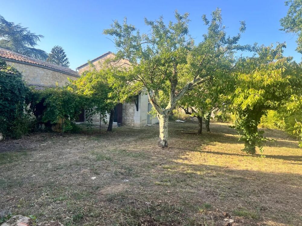 Vente Maison Maison de 6 pièces de 145 m² à Lugaignac Branne