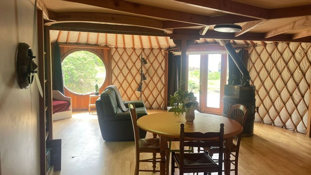 ? Écolieu en centre bourg - 2,4 ha - Scaër