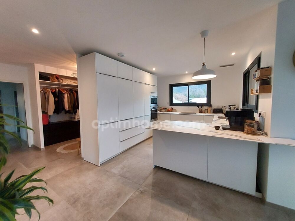 A Vendre  Maison darchitecte contemporaine 135 m² - 4 chambres au BRUSQUET (04)
