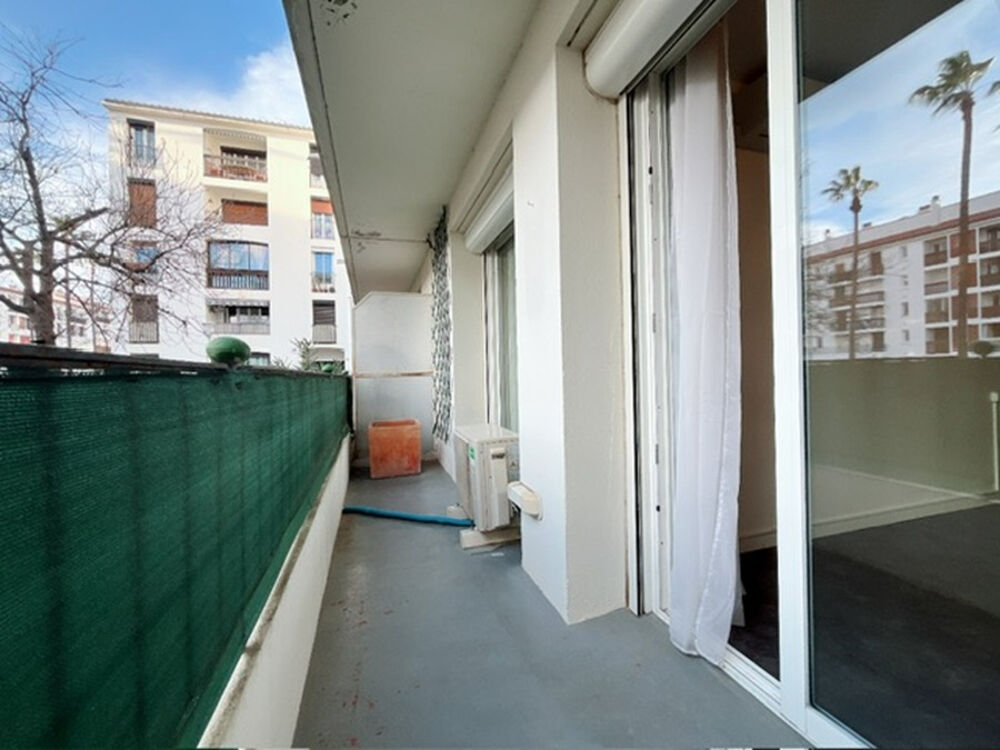 Magnifique appartement T3 de 57 m² en rez-de-chaussée d'une petite copropriété aux faibles charges