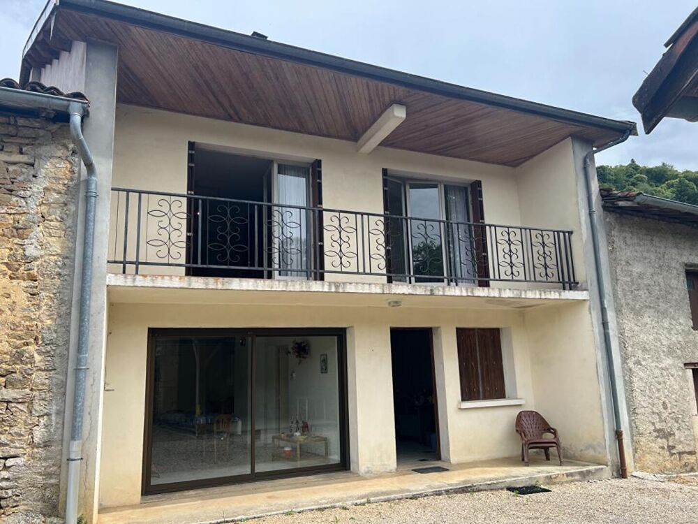 Vente Maison Grande maison familiale à rafraîchir à Montagna-le-Reconduit, jardin et vue sur les collines Montagna le reconduit